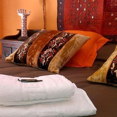 Las Cuatro Esquinas De Caces Екстериор снимка