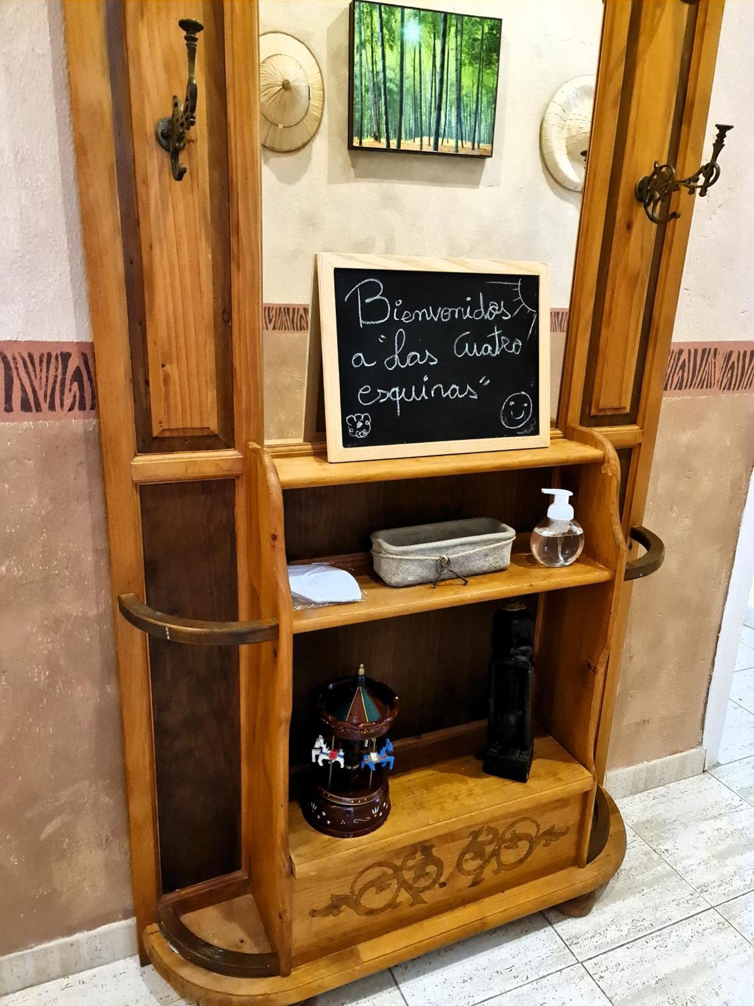 Las Cuatro Esquinas De Caces Екстериор снимка